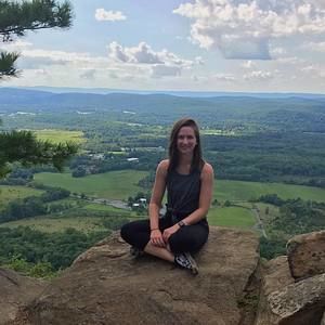 Meet your Posher, Amanda